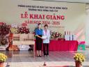 Doan thanh nien tang qua - 