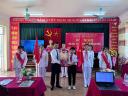 HS chúc mừng - 