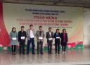 CBGVNV nhận quà.jpg - 